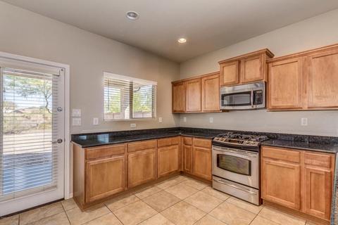 27723 N 18th Dr, Phoenix, AZ 85085 photo 12