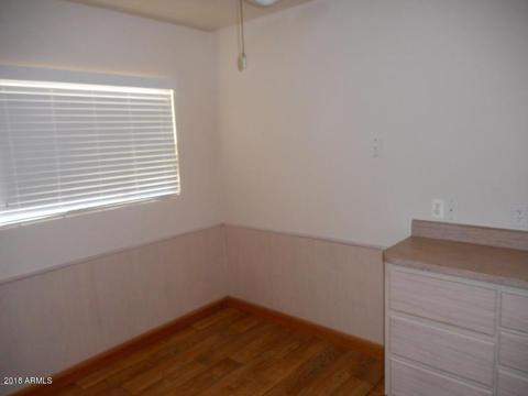 5438 E Verde Ln, Phoenix, AZ 85018 photo 2