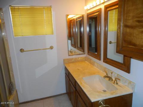 5438 E Verde Ln, Phoenix, AZ 85018 photo 6