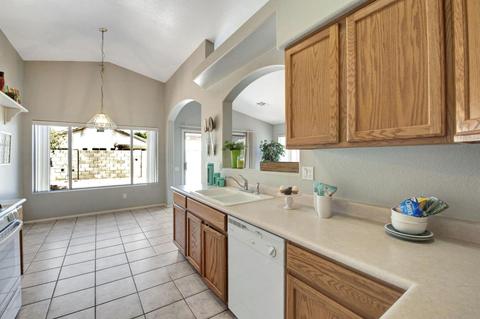 3026 E Captain Dreyfus Ave, Phoenix, AZ 85032 photo 9