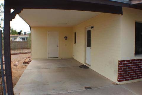 2103 E Betty Elyse Ln, Phoenix, AZ 85022 photo 3