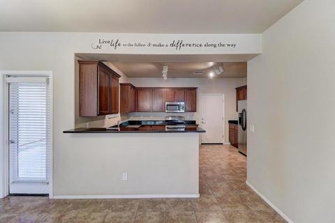 4373 E Selena Dr, Phoenix, AZ 85050 photo 8