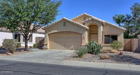 2846 E Devon Ct, Gilbert, AZ 85296 photo 1
