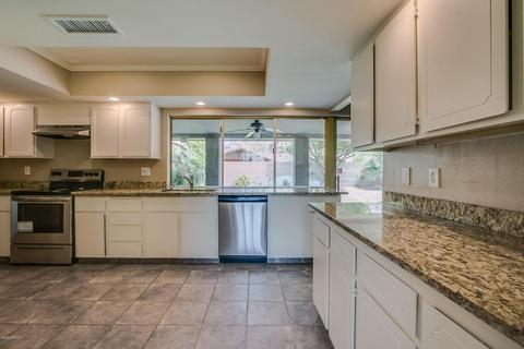 2212 E Lincoln Dr, Phoenix, AZ 85016 photo 5
