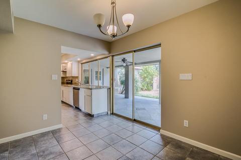 2212 E Lincoln Dr, Phoenix, AZ 85016 photo 10