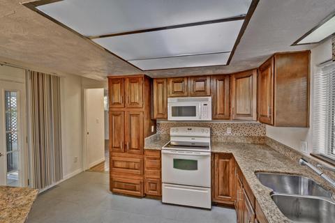 8251 E Cactus Dr, Mesa, AZ 85208 photo 3