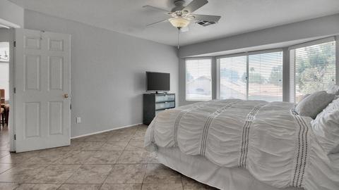 3717 E Taro Ln, Phoenix, AZ 85050 photo 9