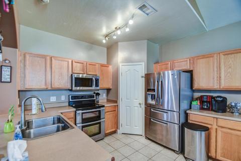 4038 E Constitution Ct, Gilbert, AZ 85296 photo 3