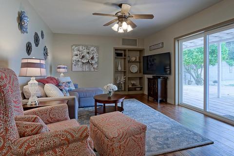 1240 E Tuckey Ln, Phoenix, AZ 85014 photo 13