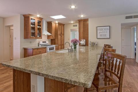 1240 E Tuckey Ln, Phoenix, AZ 85014 photo 9