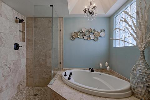 1240 E Tuckey Ln, Phoenix, AZ 85014 photo 17