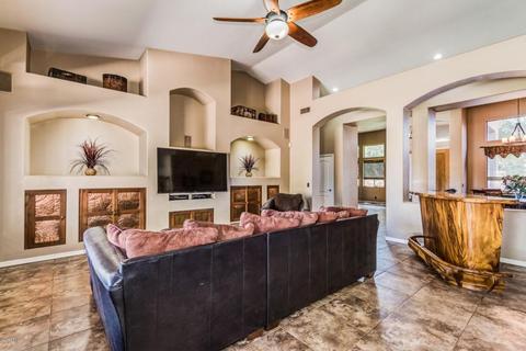 681 E Constitution Dr, Gilbert, AZ 85296 photo 11