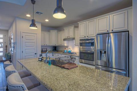 3707 E Lodgepole Dr, Gilbert, AZ 85298 photo 6