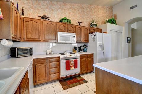 1691 W Juniper Ave, Gilbert, AZ 85233 photo 3