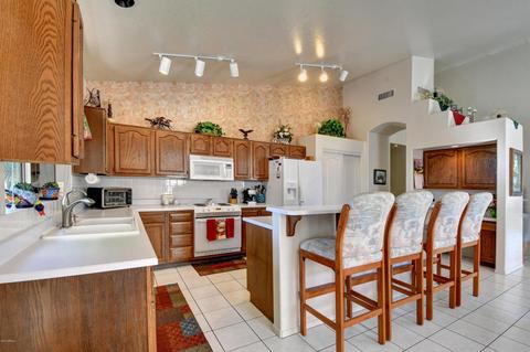 1691 W Juniper Ave, Gilbert, AZ 85233 photo 2