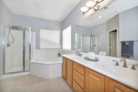4422 E Robin Ln, Phoenix, AZ 85050 photo 16