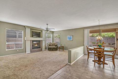 4422 E Robin Ln, Phoenix, AZ 85050 photo 6