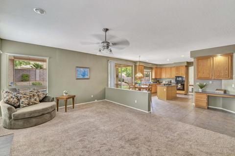 4422 E Robin Ln, Phoenix, AZ 85050 photo 7