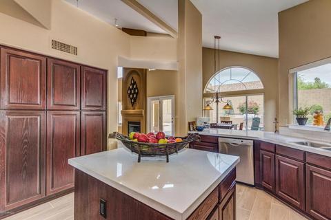 2028 E Cathedral Rock Dr, Phoenix, AZ 85048 photo 9