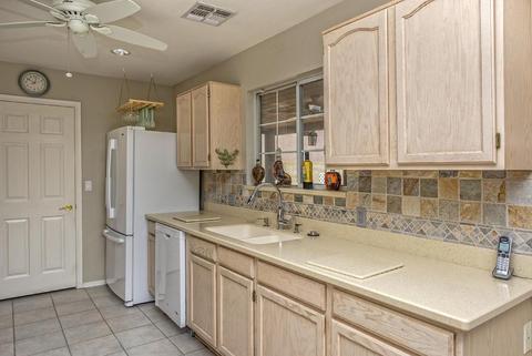 916 E Renee Dr, Phoenix, AZ 85024 photo 8
