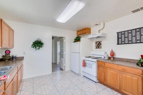 3045 E Oak St, Phoenix, AZ 85008 photo 5
