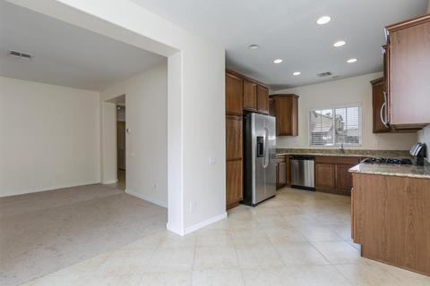 3942 E Cat Balue Dr, Phoenix, AZ 85050 photo 11