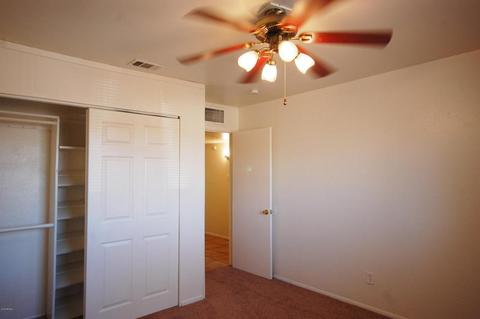 3031 N 39th Dr, Phoenix, AZ 85019 photo 9