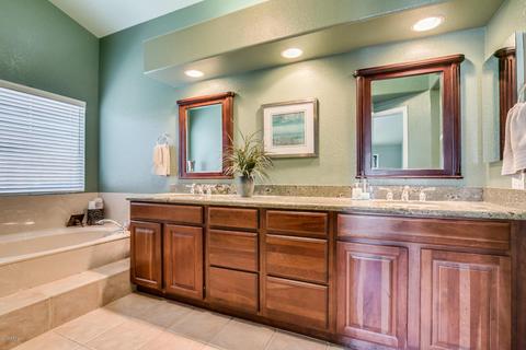 4023 E Summerhaven Dr, Phoenix, AZ 85044 photo 17