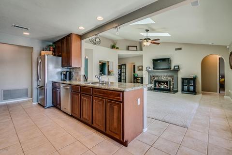 4023 E Summerhaven Dr, Phoenix, AZ 85044 photo 7