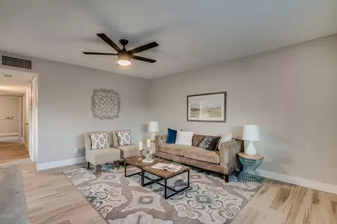 3911 Earll Dr, Phoenix, AZ 85018 photo 3