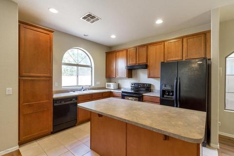 1836 E Dunbar Dr, Phoenix, AZ 85042 photo 4