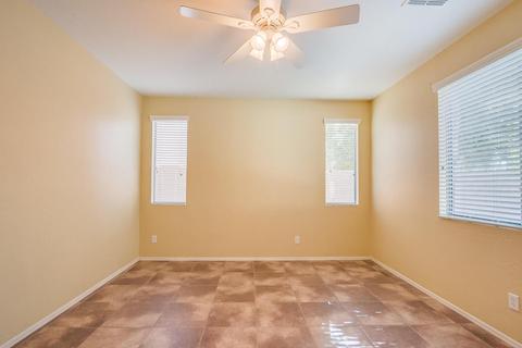 4099 E Santa Fe Ln, Gilbert, AZ 85297 photo 12