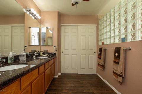 2206 E Devon Ct, Gilbert, AZ 85296 photo 12