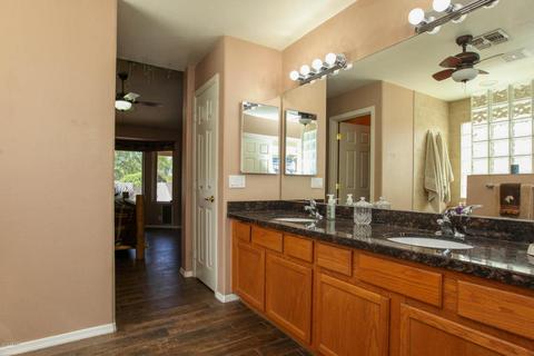 2206 E Devon Ct, Gilbert, AZ 85296 photo 14