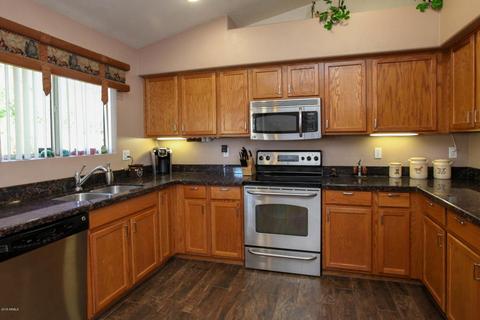 2206 E Devon Ct, Gilbert, AZ 85296 photo 8