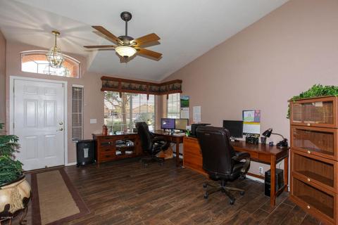2206 E Devon Ct, Gilbert, AZ 85296 photo 3