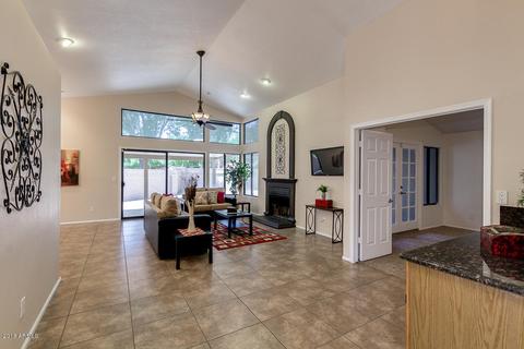 52 E Calle De Arcos St, Tempe, AZ 85284 photo 5
