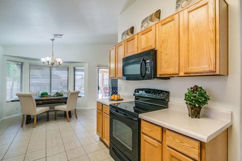 2241 E Manor Dr, Gilbert, AZ 85296 photo 6