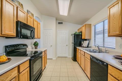 2241 E Manor Dr, Gilbert, AZ 85296 photo 7