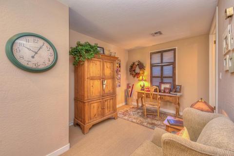 2942 N 48th Pl, Phoenix, AZ 85018 photo 8