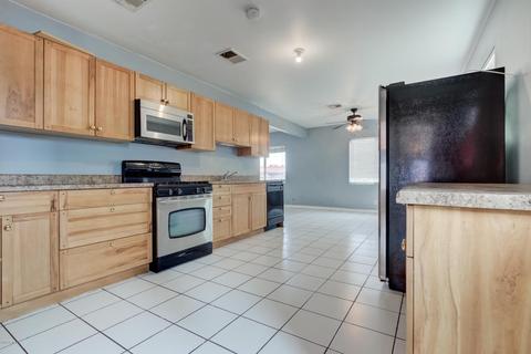 1845 E Almeria Rd, Phoenix, AZ 85006 photo 2