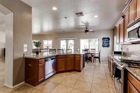 2786 E Crescent Way, Gilbert, AZ 85298 photo 16