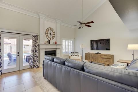 502 E Meadows Ln, Gilbert, AZ 85234 photo 14