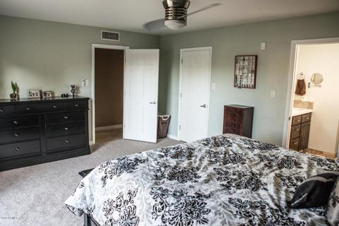 2874 E North Ln, Phoenix, AZ 85028 photo 9