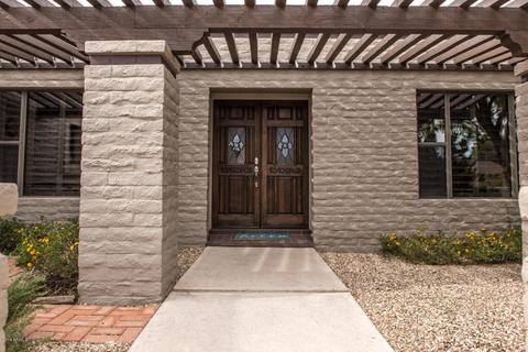 2874 E North Ln, Phoenix, AZ 85028 photo 1