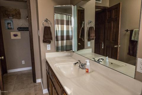 2874 E North Ln, Phoenix, AZ 85028 photo 11