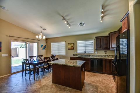 2086 E Lindrick Dr, Gilbert, AZ 85298 photo 16