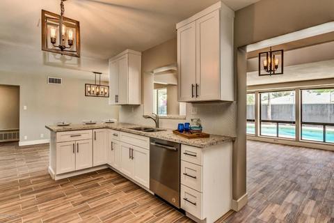 2115 W Coolbrook Ave, Phoenix, AZ 85023 photo 10