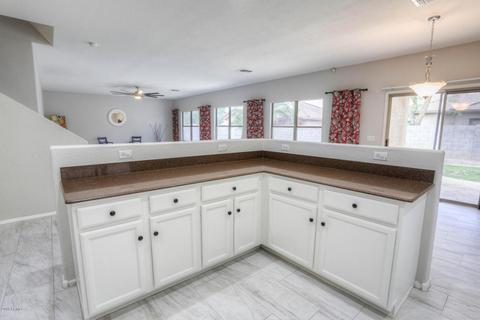 3758 E Betsy Ln, Gilbert, AZ 85296 photo 5