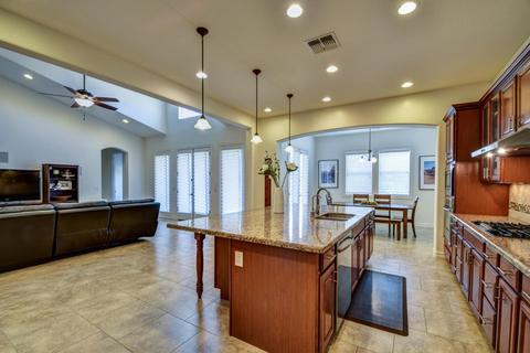 2812 E Harwell Rd, Phoenix, AZ 85042 photo 6